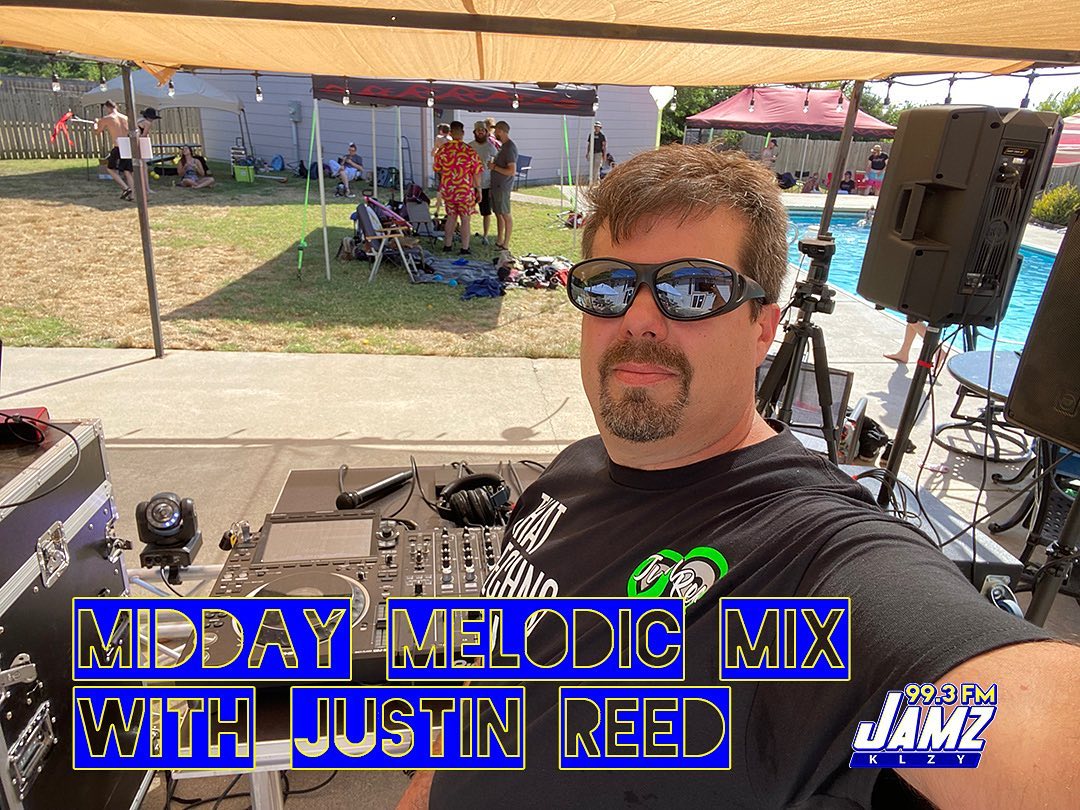 Catch my midday mix today at noon 99.3 on your FM dial in #salinakansas or stream online at jamz993fm.com!
